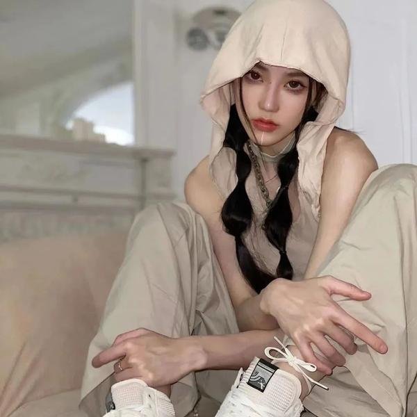 消失的她